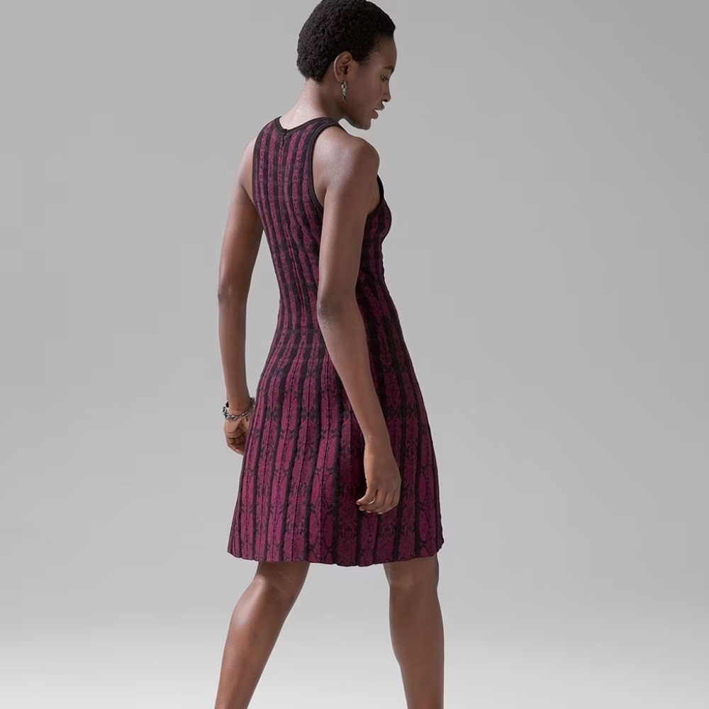 WHBM Sleeveless Python-Print Sweater Dress - Picture 4 of 4